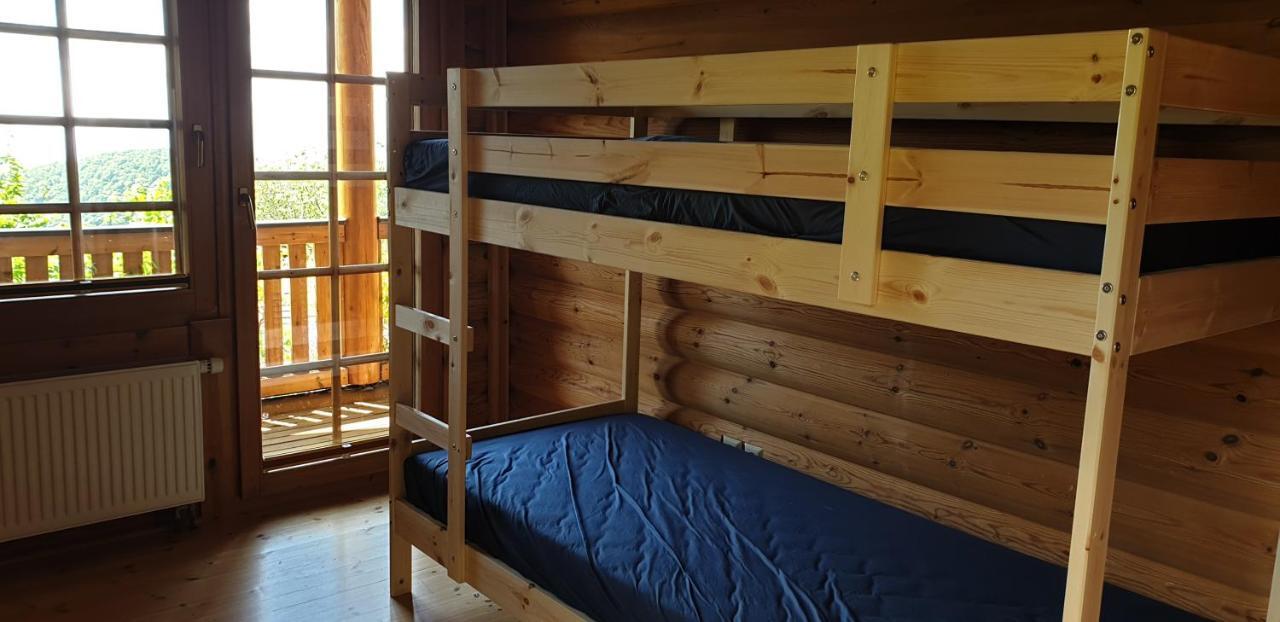 Stiska Vas Cosy Spacious Wooden Chalet Na Hrib מראה חיצוני תמונה