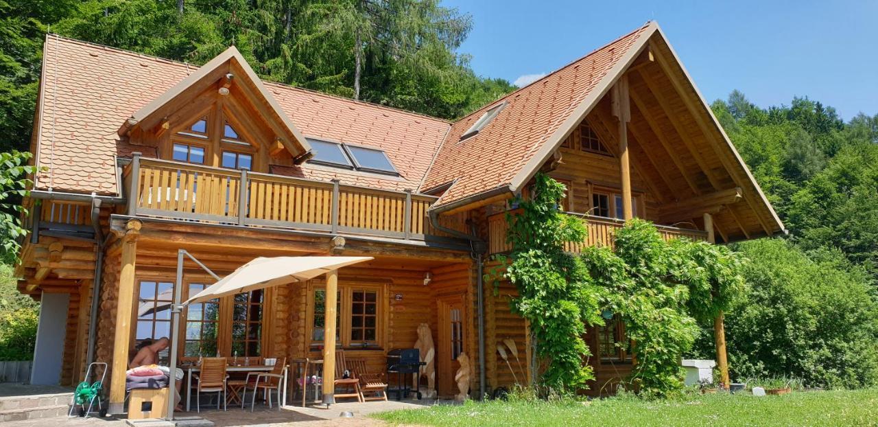 Stiska Vas Cosy Spacious Wooden Chalet Na Hrib מראה חיצוני תמונה